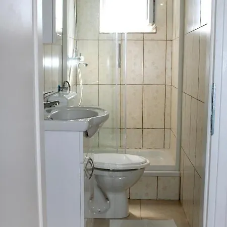 Double 2350a Gostinjska kuća 3*