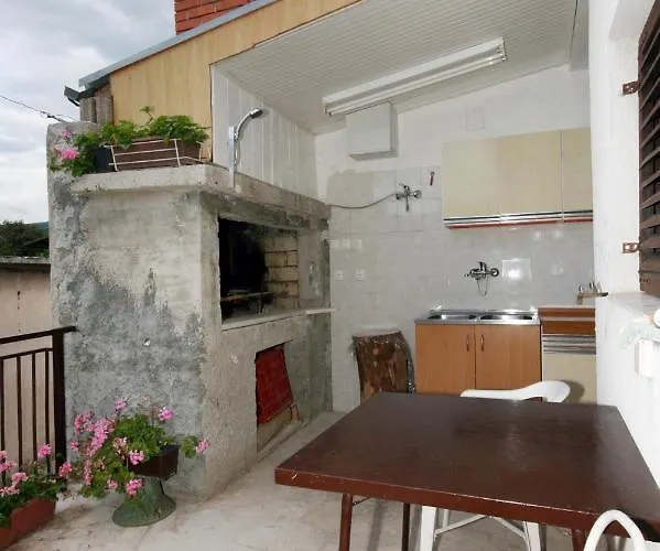 Gostinjska kuća Double 2350a Novi Vinodolski